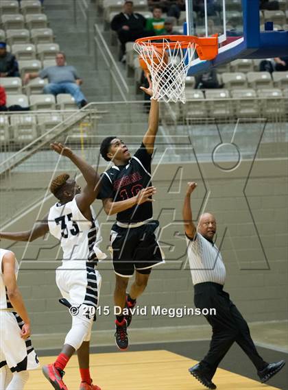 Thumbnail 1 in Cedar Hill vs. Guyer (UIL 6A Area Playoff) photogallery.