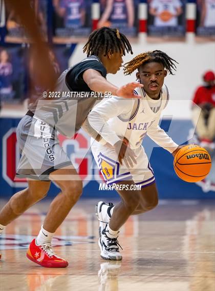Thumbnail 2 in Jack Britt vs. Berean Baptist Academy photogallery.