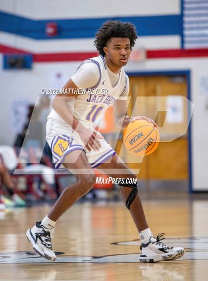 Thumbnail 3 in Jack Britt vs. Berean Baptist Academy photogallery.