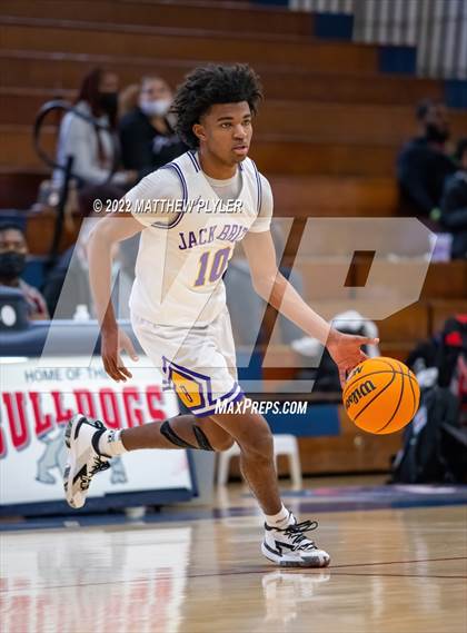 Thumbnail 1 in Jack Britt vs. Berean Baptist Academy photogallery.