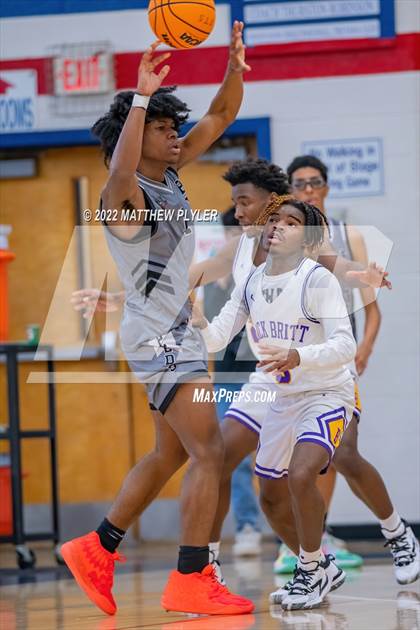 Thumbnail 2 in Jack Britt vs. Berean Baptist Academy photogallery.