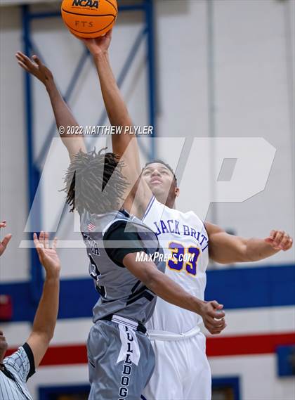 Thumbnail 3 in Jack Britt vs. Berean Baptist Academy photogallery.