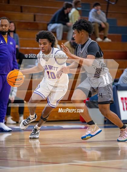 Thumbnail 3 in Jack Britt vs. Berean Baptist Academy photogallery.