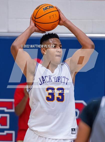 Thumbnail 2 in Jack Britt vs. Berean Baptist Academy photogallery.