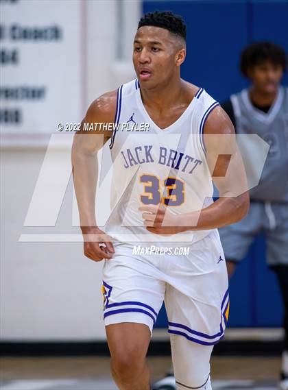 Thumbnail 3 in Jack Britt vs. Berean Baptist Academy photogallery.