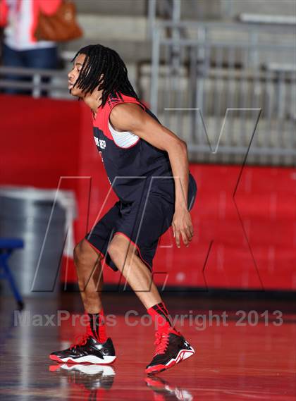 Thumbnail 1 in Episcopal School of Dallas vs. Prime Prep (Thanksgiving Hoopfest) photogallery.