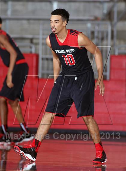 Thumbnail 2 in Episcopal School of Dallas vs. Prime Prep (Thanksgiving Hoopfest) photogallery.