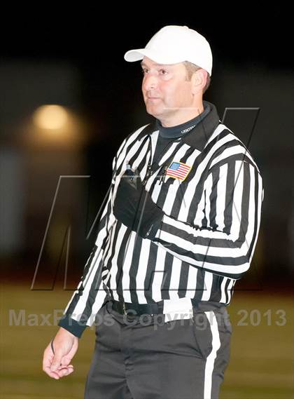 Thumbnail 3 in Falcon @ Ponderosa photogallery.