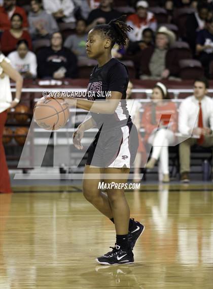 Thumbnail 3 in Katy vs Pearland (UIL 6A Region 3 & 4 Semifinal) photogallery.