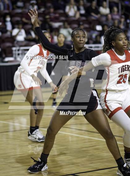 Thumbnail 2 in Katy vs Pearland (UIL 6A Region 3 & 4 Semifinal) photogallery.