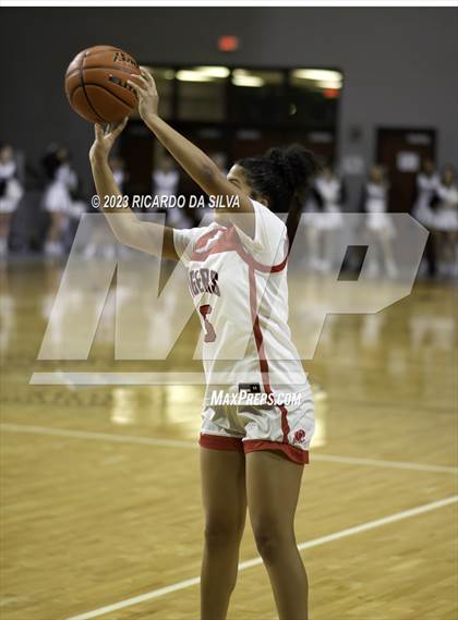 Thumbnail 2 in Katy vs Pearland (UIL 6A Region 3 & 4 Semifinal) photogallery.