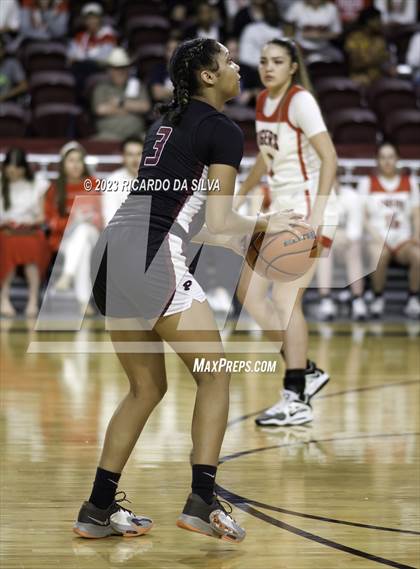 Thumbnail 3 in Katy vs Pearland (UIL 6A Region 3 & 4 Semifinal) photogallery.
