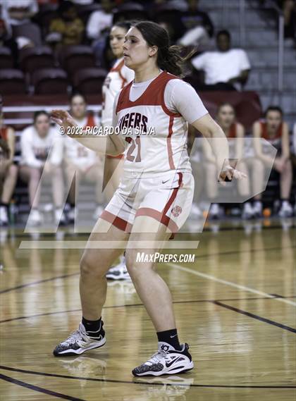Thumbnail 1 in Katy vs Pearland (UIL 6A Region 3 & 4 Semifinal) photogallery.