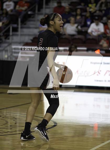 Thumbnail 3 in Katy vs Pearland (UIL 6A Region 3 & 4 Semifinal) photogallery.