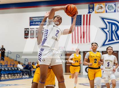 Thumbnail 2 in Montverde Academy vs Oak Cliff Faith Family Academy (Chipotle Nationals Semifinal) photogallery.