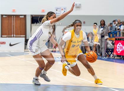 Thumbnail 3 in Montverde Academy vs Oak Cliff Faith Family Academy (Chipotle Nationals Semifinal) photogallery.
