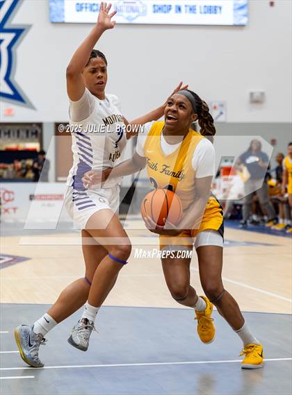 Thumbnail 1 in Montverde Academy vs Oak Cliff Faith Family Academy (Chipotle Nationals Semifinal) photogallery.