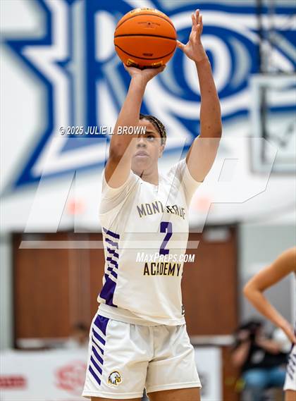 Thumbnail 1 in Montverde Academy vs Oak Cliff Faith Family Academy (Chipotle Nationals Semifinal) photogallery.