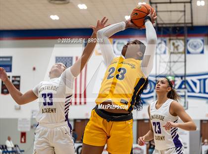 Thumbnail 2 in Montverde Academy vs Oak Cliff Faith Family Academy (Chipotle Nationals Semifinal) photogallery.