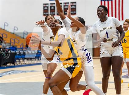 Thumbnail 3 in Montverde Academy vs Oak Cliff Faith Family Academy (Chipotle Nationals Semifinal) photogallery.