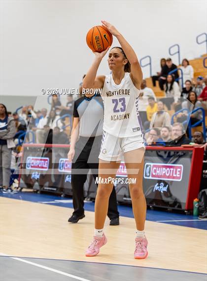 Thumbnail 3 in Montverde Academy vs Oak Cliff Faith Family Academy (Chipotle Nationals Semifinal) photogallery.