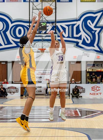 Thumbnail 2 in Montverde Academy vs Oak Cliff Faith Family Academy (Chipotle Nationals Semifinal) photogallery.