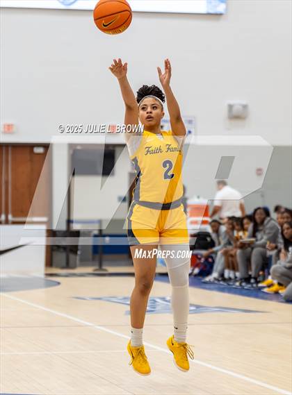 Thumbnail 1 in Montverde Academy vs Oak Cliff Faith Family Academy (Chipotle Nationals Semifinal) photogallery.