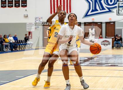 Thumbnail 3 in Montverde Academy vs Oak Cliff Faith Family Academy (Chipotle Nationals Semifinal) photogallery.