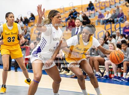 Thumbnail 2 in Montverde Academy vs Oak Cliff Faith Family Academy (Chipotle Nationals Semifinal) photogallery.