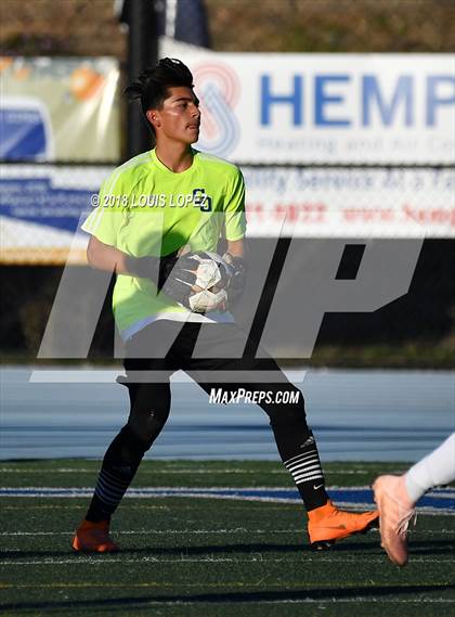 Thumbnail 1 in Charter Oak @ San Dimas photogallery.