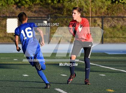 Thumbnail 1 in Charter Oak @ San Dimas photogallery.