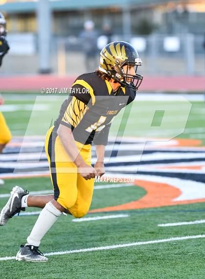 Thumbnail 2 in Tioga vs. Jonesboro (UIL 6-Man 1-A Semifinal) photogallery.