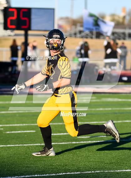Thumbnail 2 in Tioga vs. Jonesboro (UIL 6-Man 1-A Semifinal) photogallery.