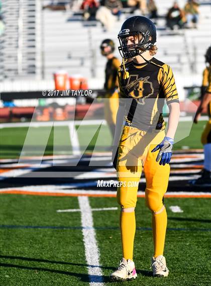 Thumbnail 1 in Tioga vs. Jonesboro (UIL 6-Man 1-A Semifinal) photogallery.