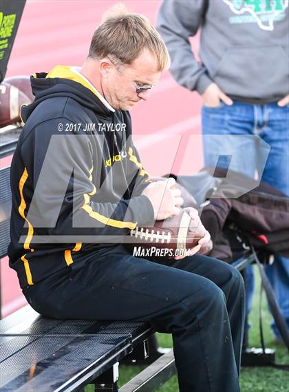 Thumbnail 3 in Tioga vs. Jonesboro (UIL 6-Man 1-A Semifinal) photogallery.