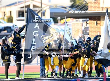 Thumbnail 2 in Tioga vs. Jonesboro (UIL 6-Man 1-A Semifinal) photogallery.