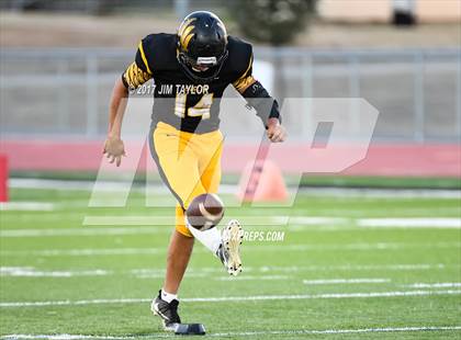 Thumbnail 1 in Tioga vs. Jonesboro (UIL 6-Man 1-A Semifinal) photogallery.
