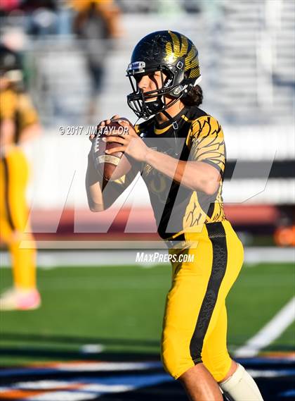 Thumbnail 1 in Tioga vs. Jonesboro (UIL 6-Man 1-A Semifinal) photogallery.