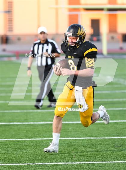 Thumbnail 1 in Tioga vs. Jonesboro (UIL 6-Man 1-A Semifinal) photogallery.