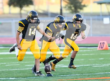 Thumbnail 1 in Tioga vs. Jonesboro (UIL 6-Man 1-A Semifinal) photogallery.