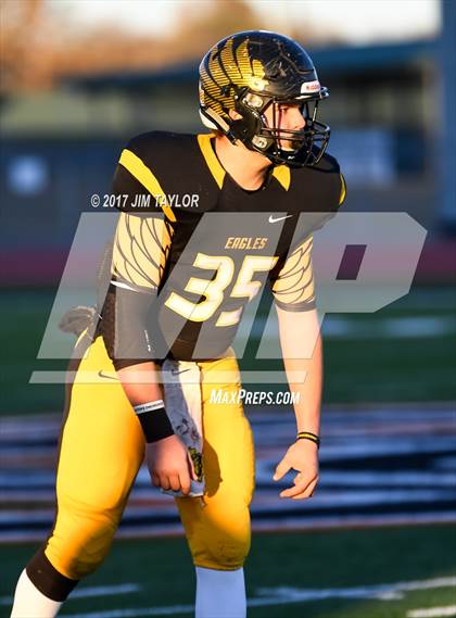 Thumbnail 3 in Tioga vs. Jonesboro (UIL 6-Man 1-A Semifinal) photogallery.