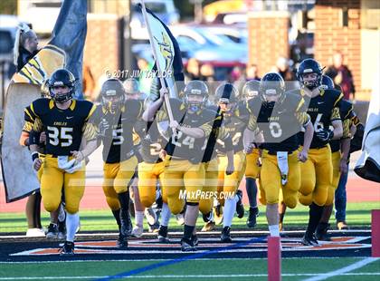 Thumbnail 3 in Tioga vs. Jonesboro (UIL 6-Man 1-A Semifinal) photogallery.