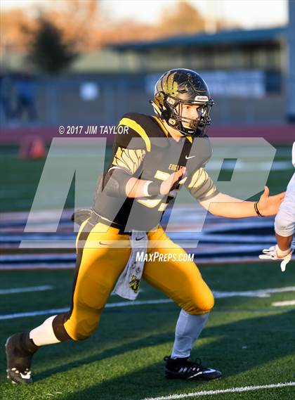 Thumbnail 1 in Tioga vs. Jonesboro (UIL 6-Man 1-A Semifinal) photogallery.