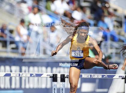 Thumbnail 2 in Bob Hayes Invitational (400m Hurdles) photogallery.