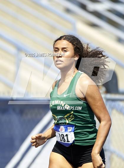 Thumbnail 3 in Bob Hayes Invitational (400m Hurdles) photogallery.