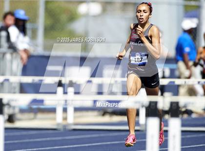 Thumbnail 3 in Bob Hayes Invitational (400m Hurdles) photogallery.