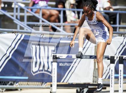 Thumbnail 2 in Bob Hayes Invitational (400m Hurdles) photogallery.