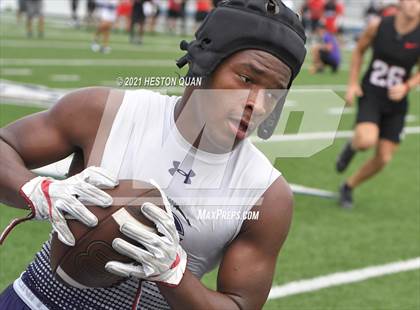 Thumbnail 3 in Centennial vs. Carlsbad (Brave 8 Invitational) photogallery.