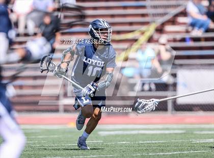 Thumbnail 3 in Loyola @ Crespi photogallery.