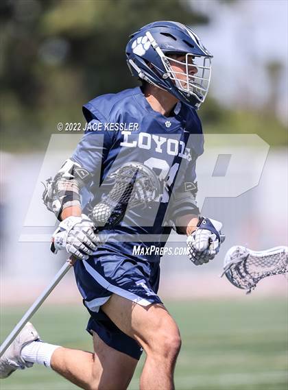 Thumbnail 3 in Loyola @ Crespi photogallery.